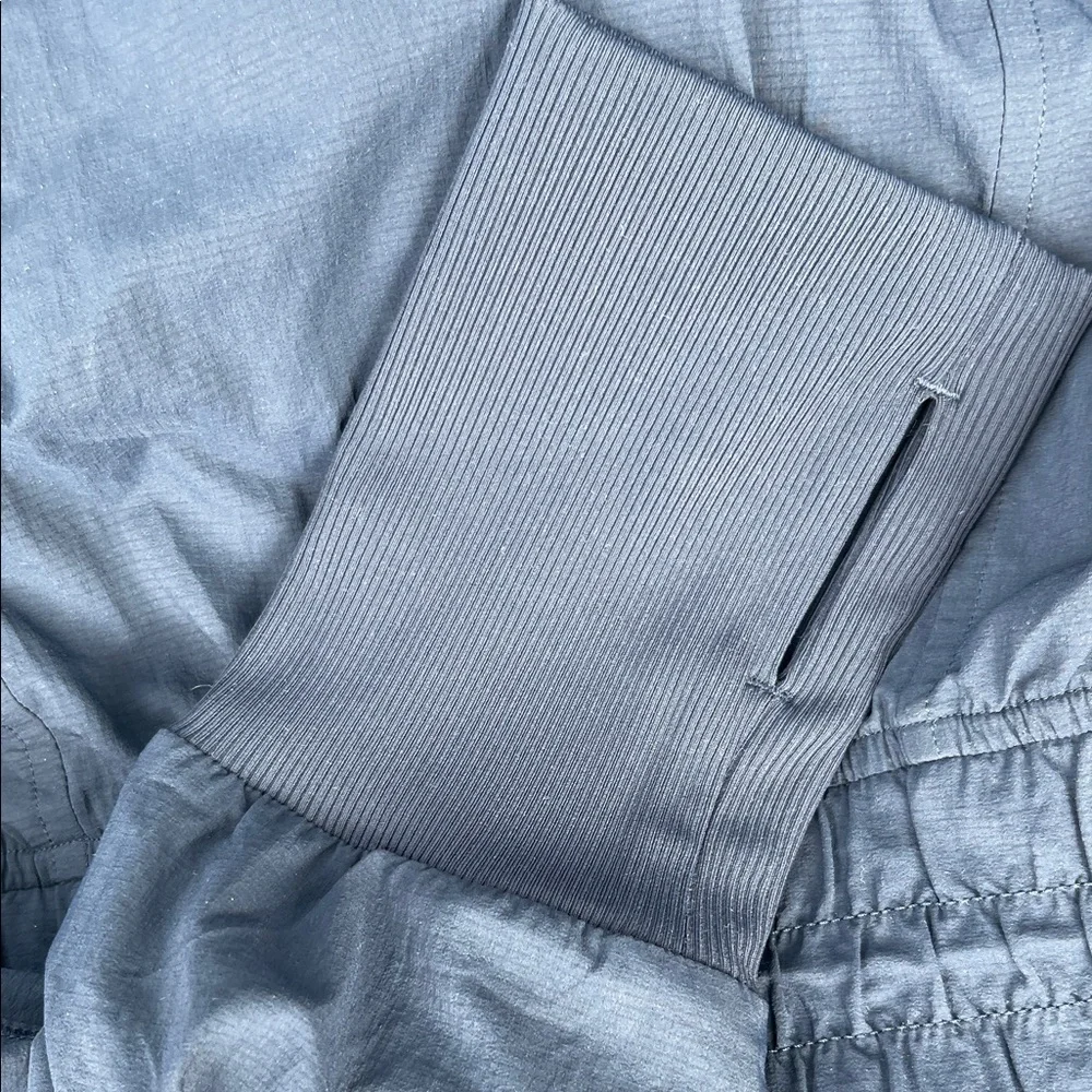 Lululemon Jacket - Picture 7 of 7